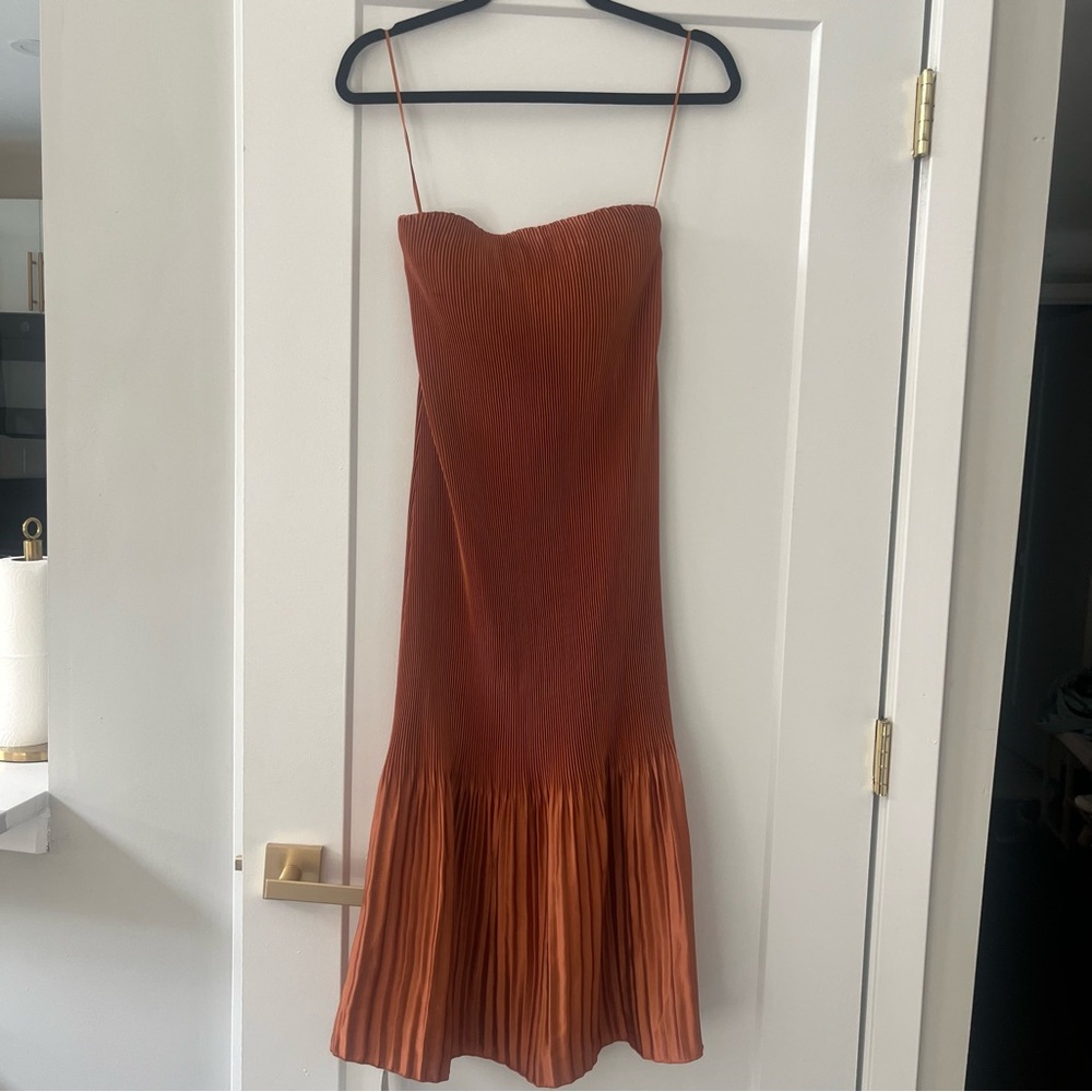 Abercrombie and Fitch Giselle pleat release midi dress